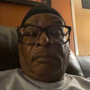 Meet your Posher, Enest